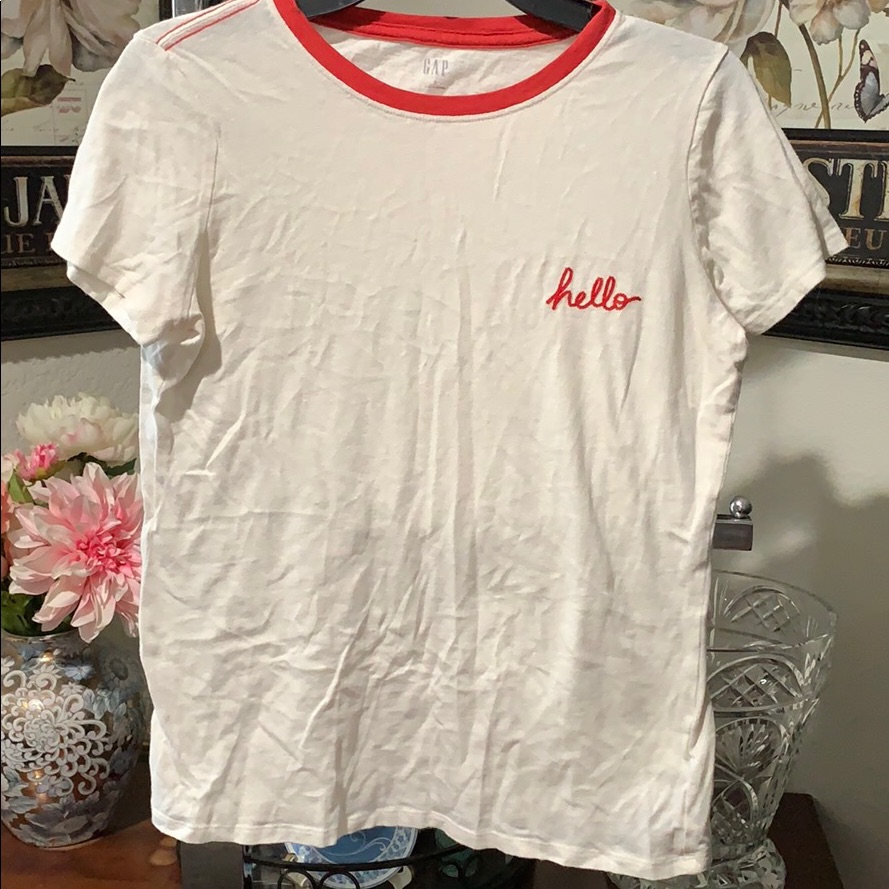 Gap Hello Tee